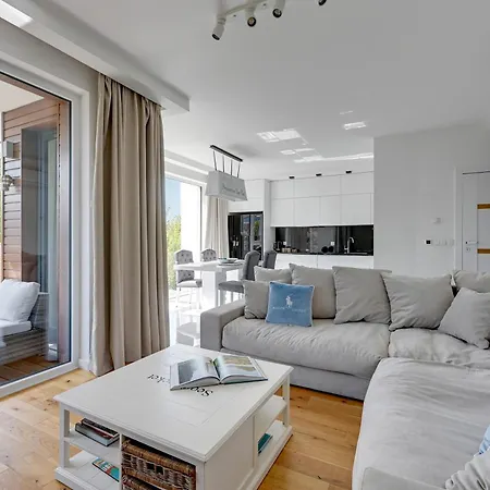 Tre Mare By The Sea By Grand